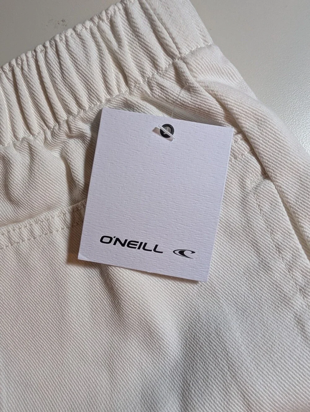 O'Neill Women's Cream Sonnet Elastic-Waist Casual Jean Shorts Size L NWT